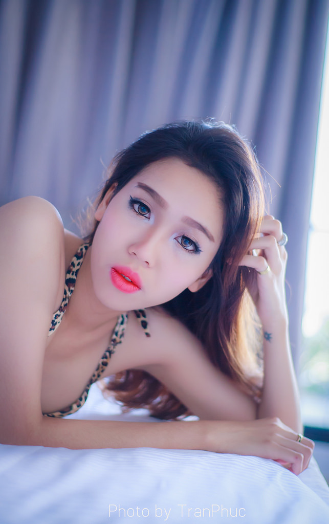 女人與拘做受視頻免費(fèi)看