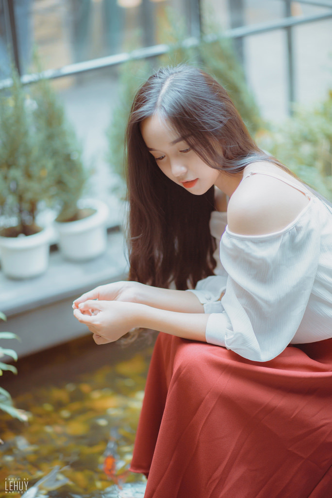 年輕的嫂子在線看