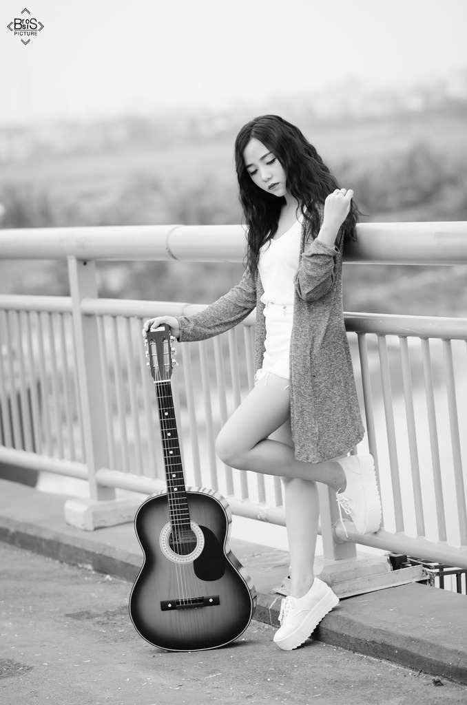 我被觸手怪調(diào)教成高h(yuǎn)性癮視頻