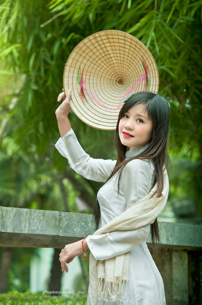 局長含著她的花蒂啃咬高潮h