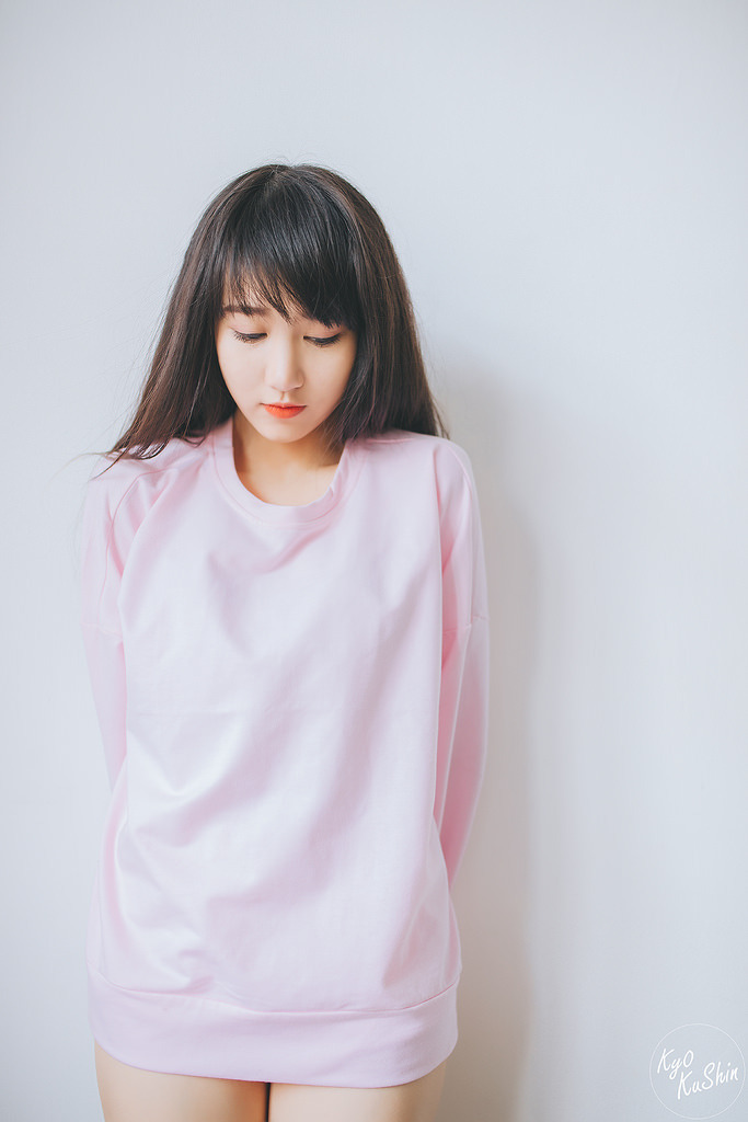 日本商務(wù)旅行戴帽子的帽子女老板