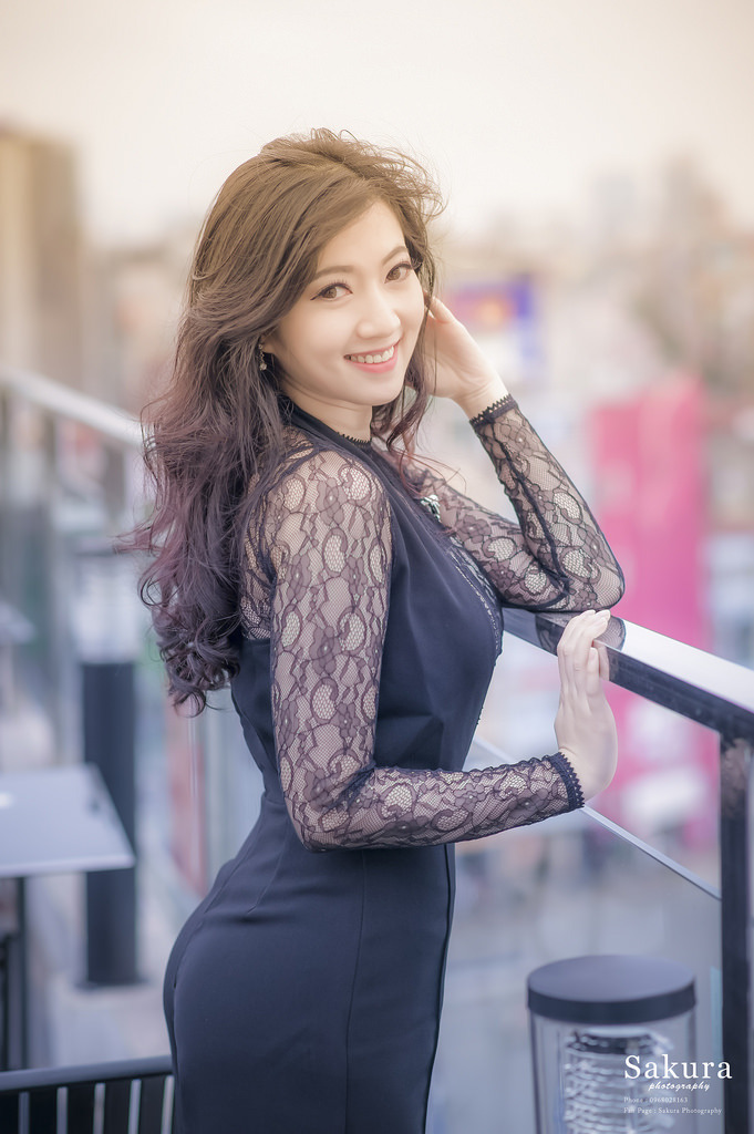 揉你奶又摸你下面的視頻高清